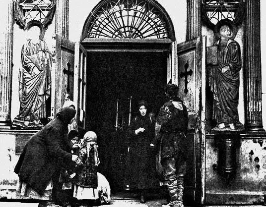 У Иверской Фотография 1920х гг До революции было популярно стихотворение - фото 12