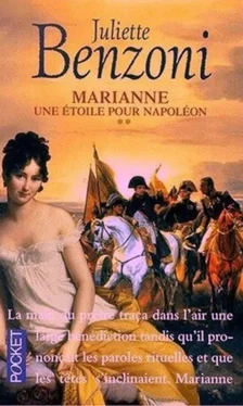 Juliette Benzoni Marianne, une étoile pour Napoléon обложка книги