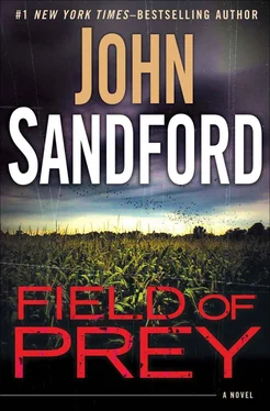 John Sandford Field of Prey обложка книги