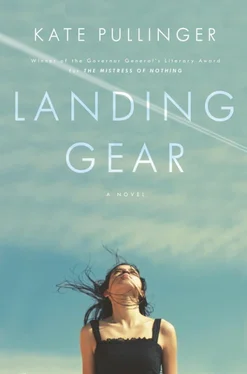 Kate Pullinger Landing Gear обложка книги