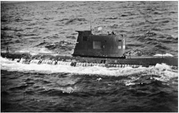 Soviet submarine B59 under the command of Valentin Savitsky was forced to the - фото 33