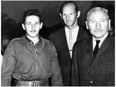 The commander of all 43000 Soviet troops on Cuba General Issa Pliyev right - фото 37