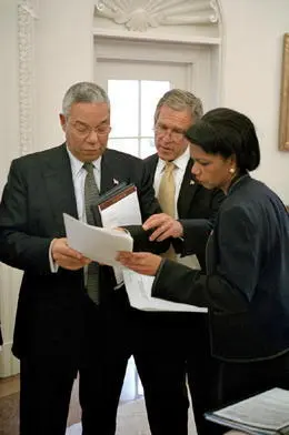 One of the most distinguished men in Washington General Colin Powell was a - фото 70
