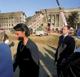 Outside the Pentagon on September 12 When I returned to the White House my - фото 73