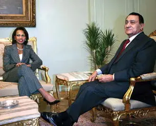 During my meetings with Egyptian President Hosni Mubarak I told the aging - фото 92