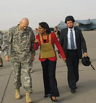 With General Ray Odierno who had been my Pentagon liaison and Marty Kraus - фото 104