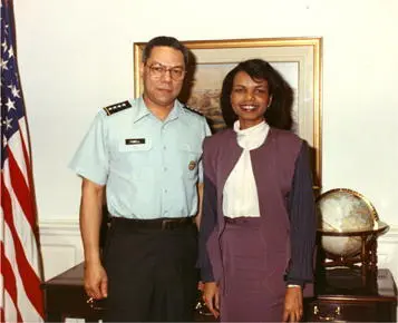 I first met Gen Colin Powell while I was working for the Joint Chiefs of Staff - фото 40