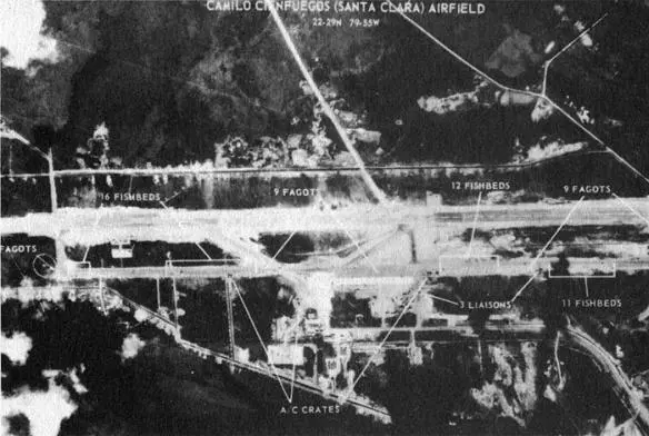 U2 photo showing Soviet equipment at Cuba airfield during the Cuban missile - фото 14