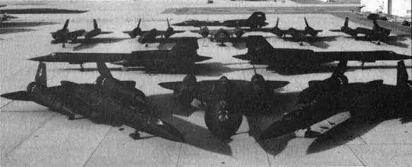 Squadron of Blackbirds operating out of Beale Air Force Base near Sacramento - фото 18