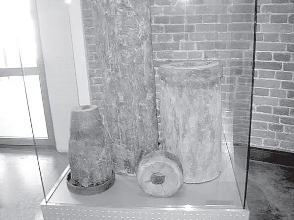 Деревянные водопроводные трубы XVIII в СанктПетербургский музей воды - фото 268