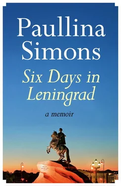 Paullina Simons Six Days in Leningrad обложка книги