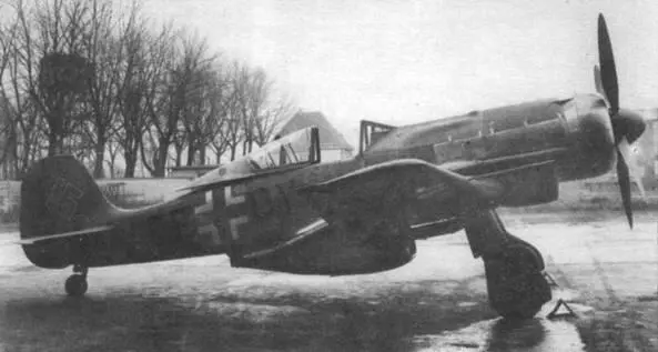 Fw 190V18U1 Самолет после очередной модификации Обратите внимание на - фото 19
