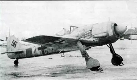 Fw 190А3 из IIIJG 51 прогревает двигатель Восточный фронт зима 194243 - фото 78