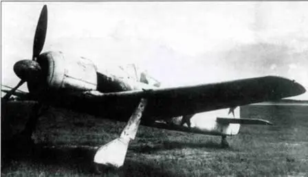 Fw 190А4 захваченный советскими войсками Самолет принадлежал IJG 54 - фото 99
