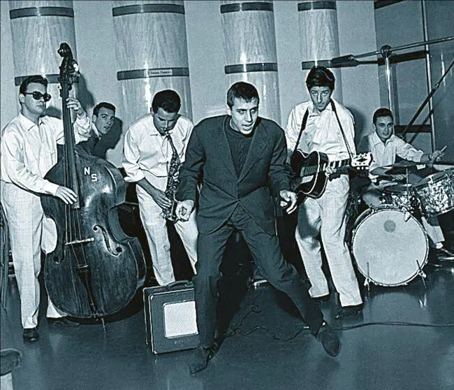 Челентано и Rock Boys в 1958 году Первая пластинка Челентано на итальянском - фото 22
