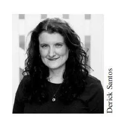 In addition to being a writer Cassie Alexander is an active registered nurse - фото 1