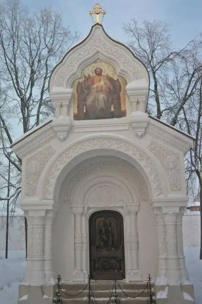 Восстановленная гробница князя Дмитрия Михайловича Пожарского в - фото 23