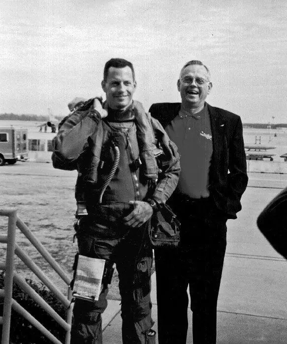 Like father like son Me and my dad Colonel Dan Hampton USMC Ret A4 - фото 24