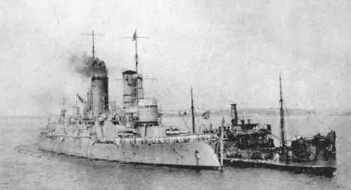 Вверху перед уходом на боевое задание Внизу зима в Гельсингфорсе 19151916 - фото 134