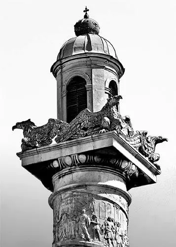 Рис 287 Балкон на вершине колонныминарета у собора Карла Фотография 2012 - фото 294