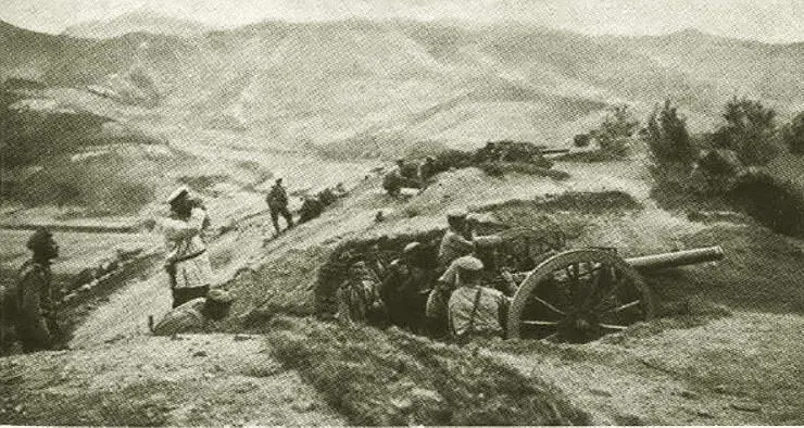 Русская артиллерия на позиции 1904 Пленные китайские хунхузы - фото 15