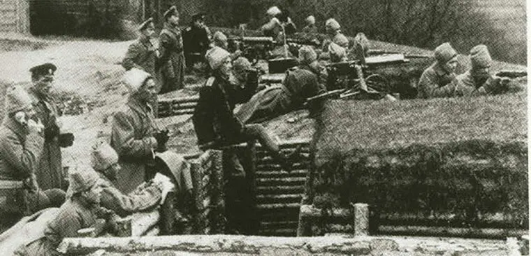 В окопах позиционной войны летом 1917 года БВ Савинков - фото 54