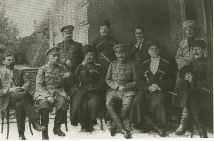 Руководители казачьих государственных образований 1919 Знаки - фото 81