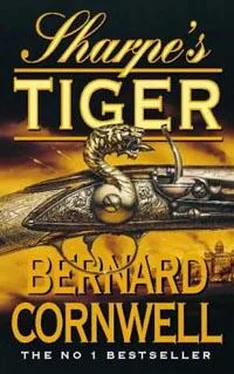 Bernard Cornwell Sharpe's Tiger обложка книги