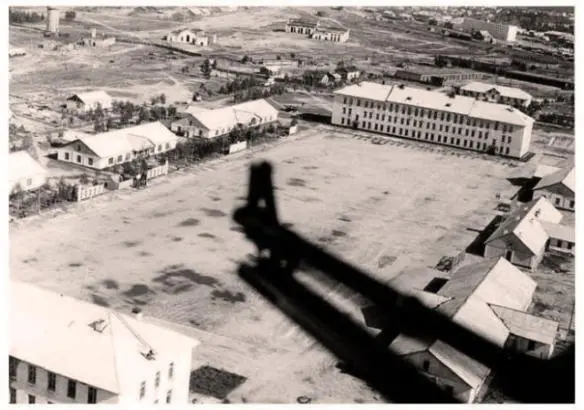 Алакуртти 1974 г Фото Андрея Мезенцева Два пограничника осторожно взяв под - фото 32