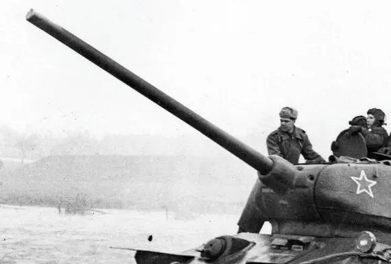 85мм пушка ЗИСС53 установленная в башне танка Т3485 Надо сказать что - фото 300