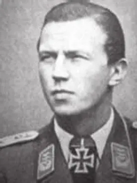 ХейнцМартин Хадебалл Родился 22041921 г в поселке Карен в 5 км - фото 44