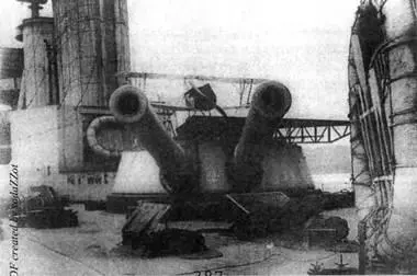 Башня Q линейного крейсера Лайон со стартовой платформой и самолетом на ней - фото 49