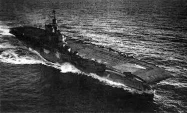 Викториес в 1941 году Викториес в 1965 году Авианосец Формидебл в - фото 78