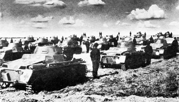 PzI AusfA во время манёвров в 1934 году В качестве опознавательных знаков на - фото 36
