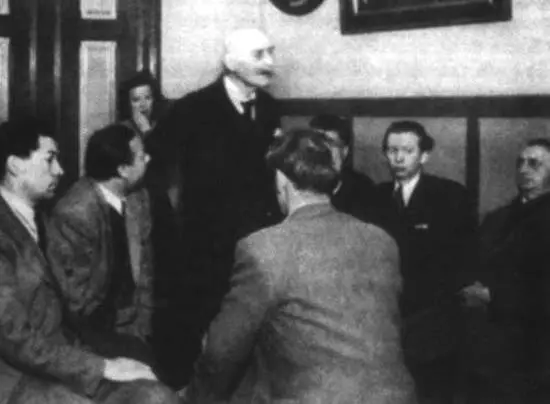 Суд над Гамсунгом Гримстад декабрь 1947 г Гамсун в последний год своей - фото 17