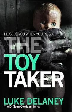 Luke Delaney The Toy Taker обложка книги