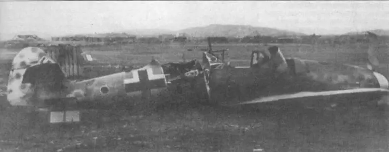 Me 109G6 из 7JG 5 после вынужденной посадки в Киркенесе 17 октября 1944 - фото 108