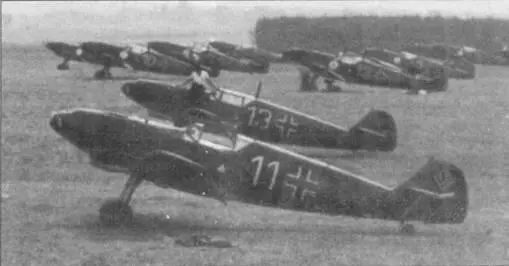 19 августа отряд из шести Me 109 атаковал в районе Гандеса эскадрилью из девяти - фото 67