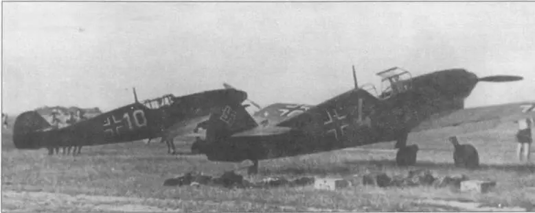 Пара Me 109D us 3й эскадрильи неизвестной части лето 1939 года Пилоты - фото 71