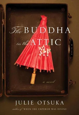 Julie Otsuka The Buddha in the Attic обложка книги