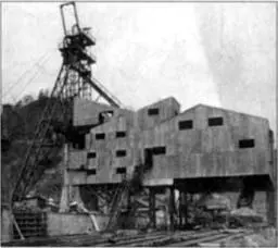 The Coalwood Olga Coal Company tipple The Coalwood Mine Mr Bykovskis small - фото 4