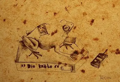 Ёсьць хто жывы Яна празь нейкі час паказалася зза стэлажа і пахмурна - фото 3