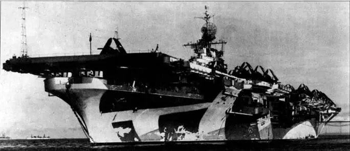 Авианосец CV38 Шангри Ли 15 декабря 1944 г район Тринидада Камуфляжная - фото 48
