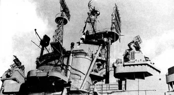 Авианосец CV9 Эссекс ПерлХарбор 3 августа 1943 г На снимке и тачальная - фото 73