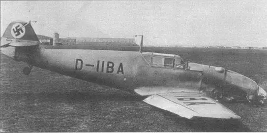 Один из первых Me 109В оснащенный деревянным винтом с лопастями изменяемого - фото 50