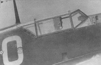 Кабина Me 109D крупным планом Видны детали в том числе щель между крышкой - фото 74