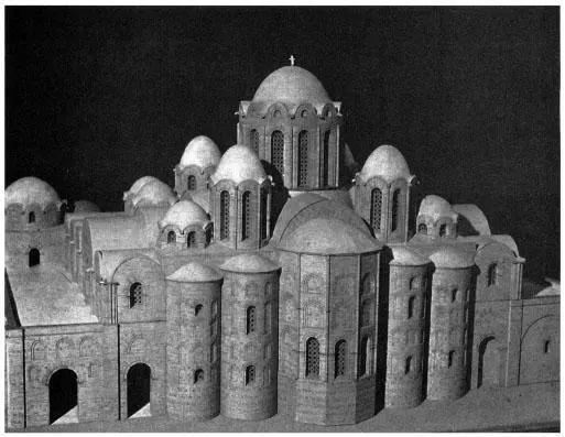 Model of the St Sophia Cathedral Kiev as it would have looked in the eleventh - фото 7