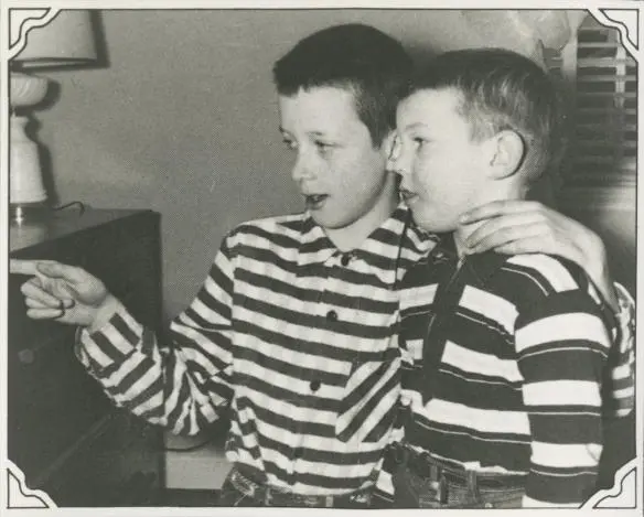 Crichton and his younger brother Douglas coauthors of Dealing or The - фото 1
