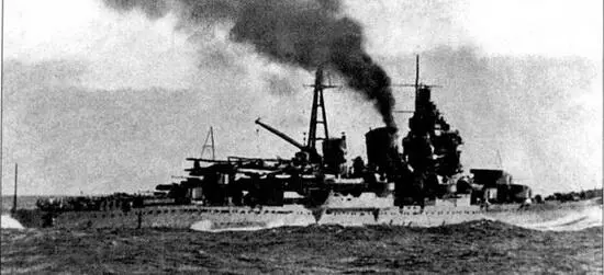 Хагуро 1937 г Хорошо видна волнистая линия палубы и все модернизации - фото 58