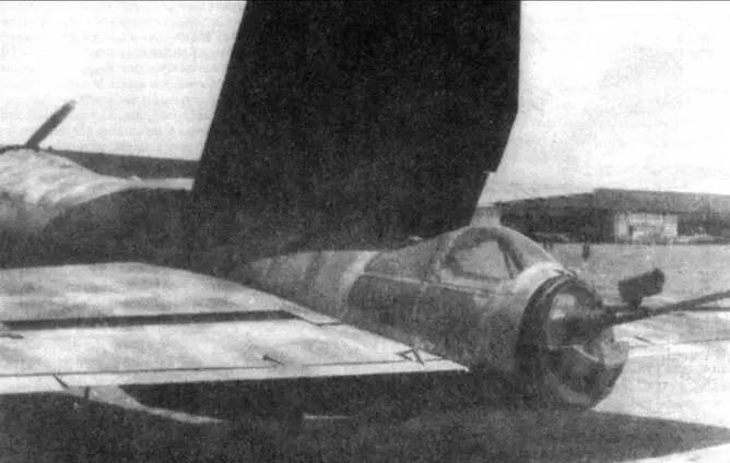 Хвостовая огневая точка на Не 177А3 из KG 100 оснащенная пушкой MG 15120 - фото 94